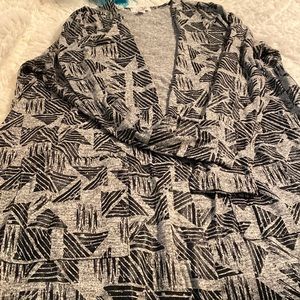 LulaRoe Sarah duster sweater size M